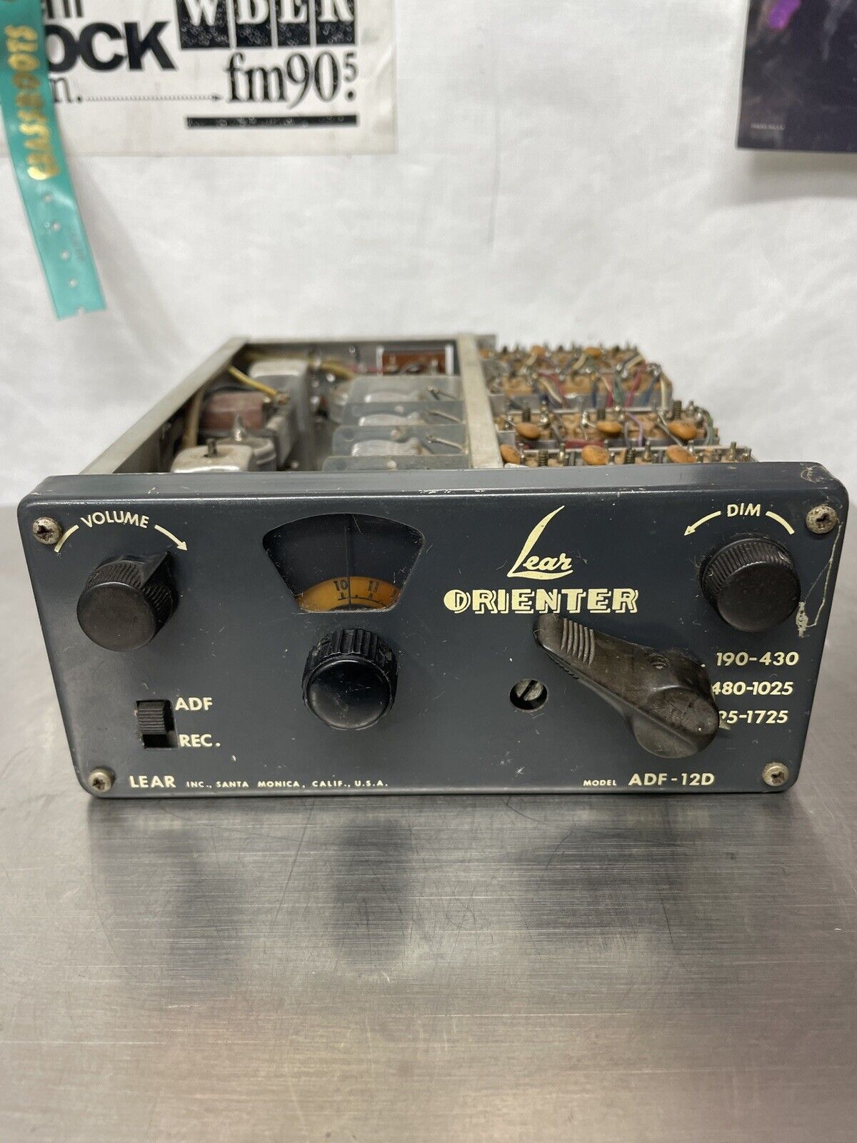 Lear Incorporated Orienter ADF-12D3 ADF Aviation Box Instrument Avionics