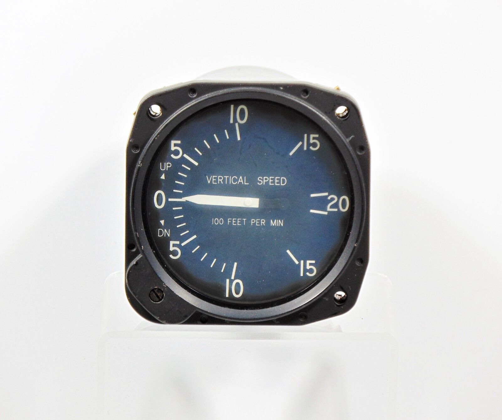 CESSNA P/N C661080-0101 VERTICAL SPEED INDICATOR BY UNITED INSTRUMENTS P/N 7000