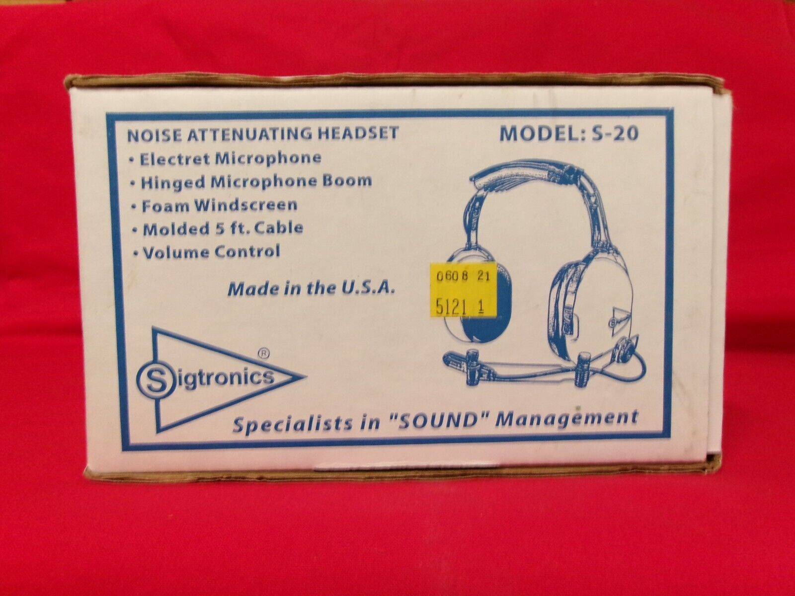 Sigtronics Noise Attenuating Headset. New Old Stock. Model S-20